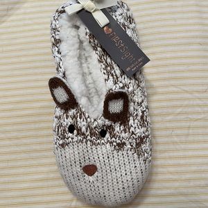 Cozy warm brand new slippers